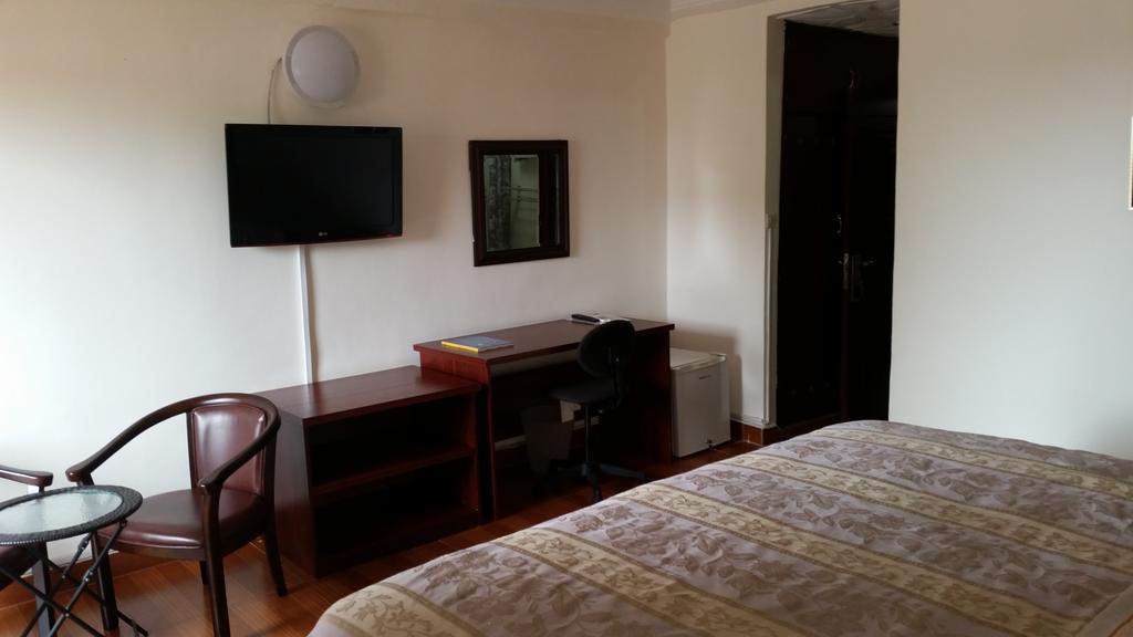 Zambezi Inn Hotel 코나크리 객실 사진