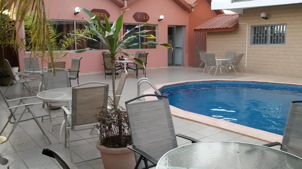 Zambezi Inn Hotel 코나크리 외부 사진
